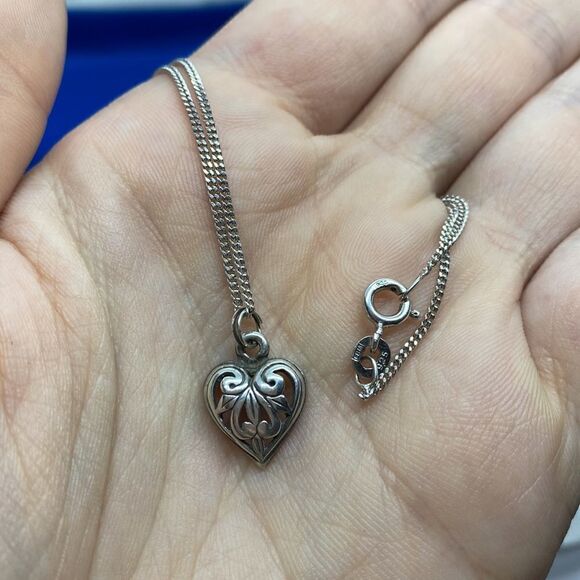 💛 925 Vintage Filigree Heart Necklace - Picture 4 of 4